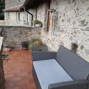 Attic With Balcony At Del Capo Alloggio per agriturismo Capannori