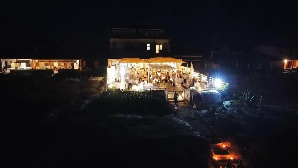 Hotel Maluentu Putzu Idu